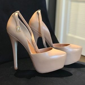 Steve Madden Natural Deeny Ankle Strap Heel 9